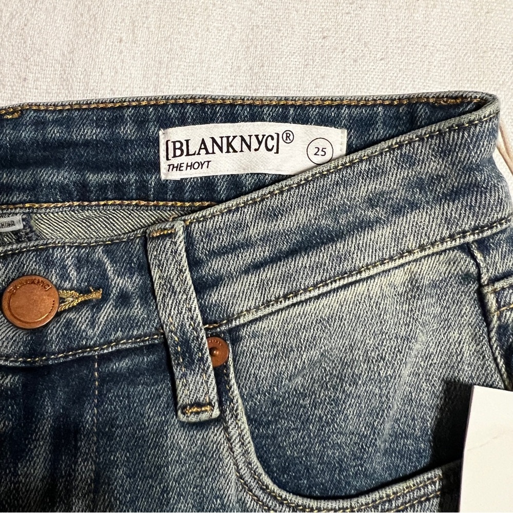 Blank NYC NWT high rise mini flare jeans size 25 - Picture 4 of 9